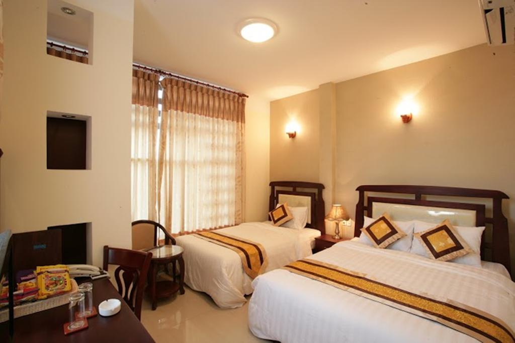 Nhat Hoang Hostel *